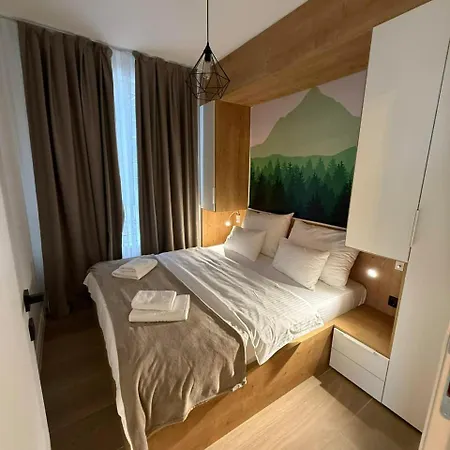 20 Mont ياهورينا